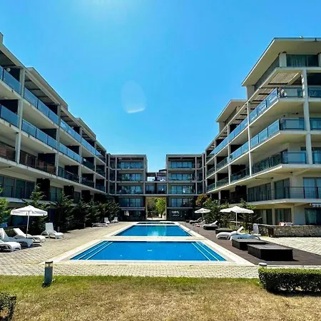 Sea View Penthouse *